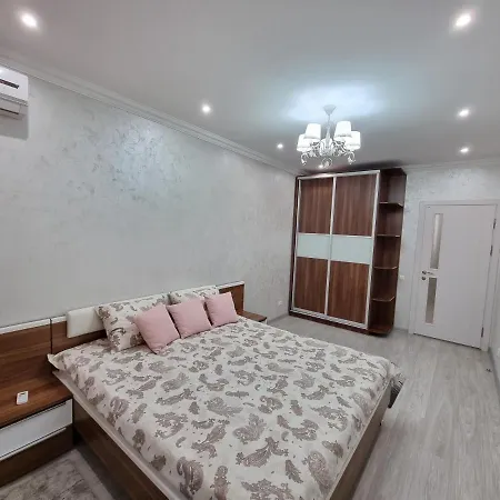 Luxury Grand New Ultra * Kişinev