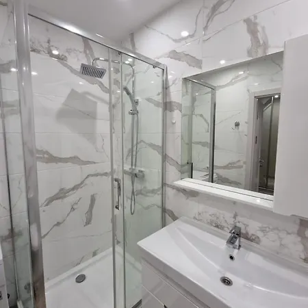 Luxury Grand New Ultra Daire Kişinev